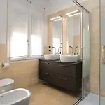 The White Building - 3*