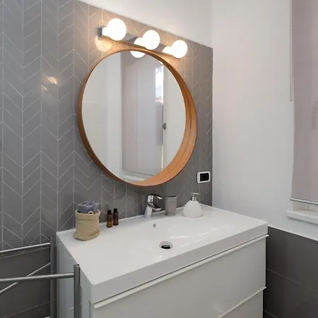 The White Building - Costermano