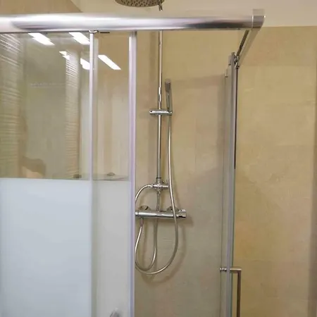 The White Building - 3* كوسترمانو